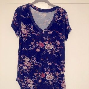 Latched Mama Floral V-Neck Boyfriend Nursing Tee